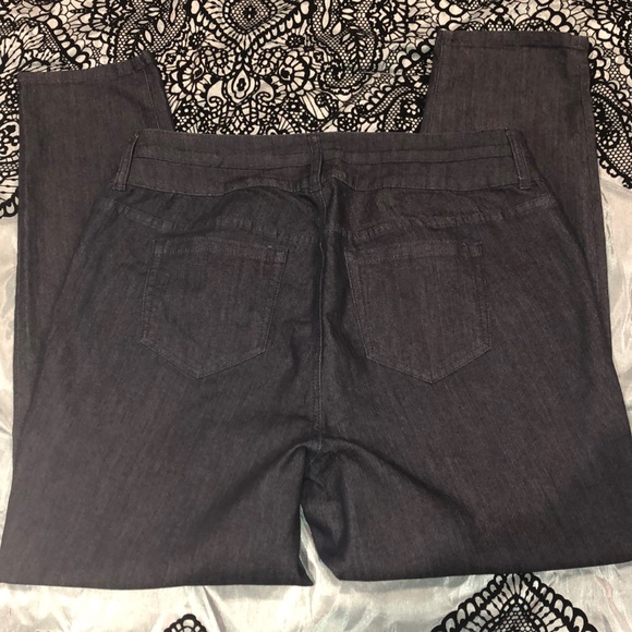 3/$25 Torrid Jeans - Picture 3 of 4